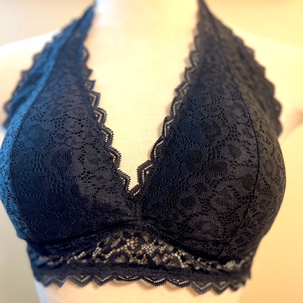 Auden around neck lace bralette, black size L